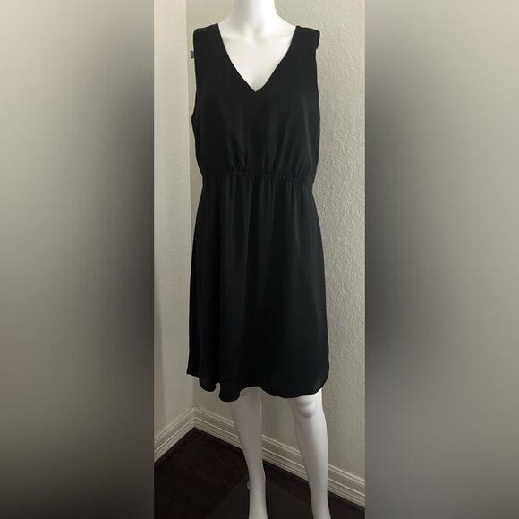 Madewell Little Black A Night Out V-Neck Dress - Picture 4 of 13